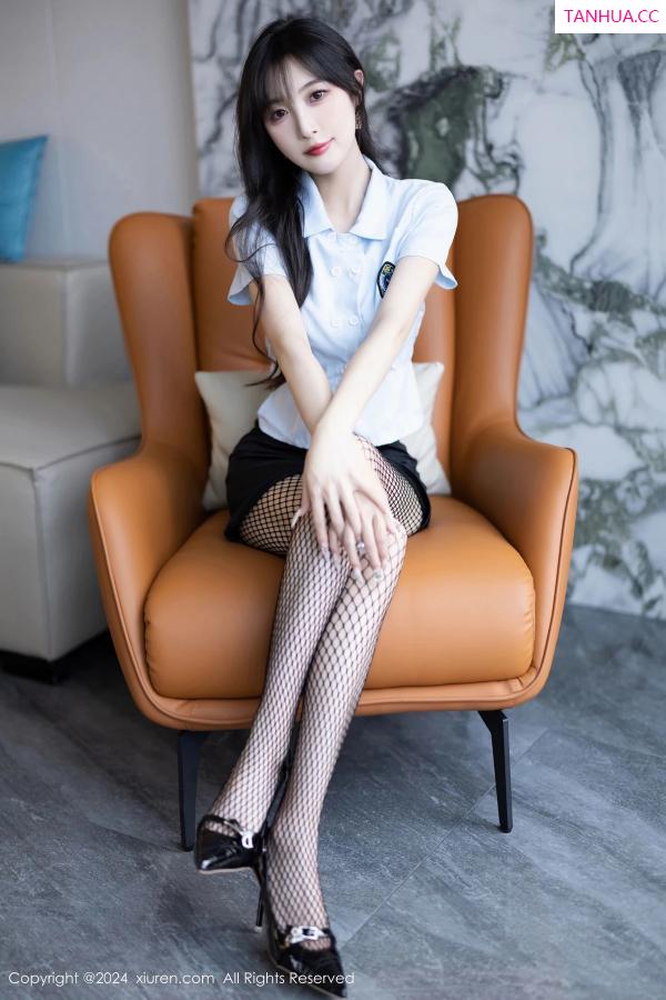林星阑  [XiuRen]高清写真图 2024.06.04 No.8650 林星阑 黑丝美腿第13张图片